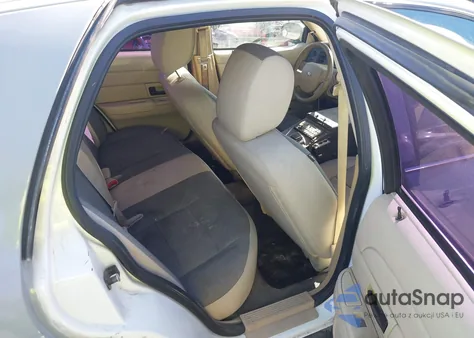 2011 Ford Crown Victoria Police Interceptor из США, поврежденный, VIN 2FABP7BV2BX108071